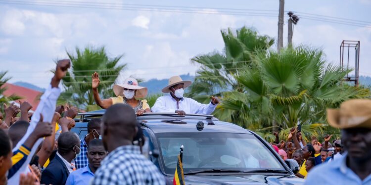 Museveni Commends Nyekundire Group, Pledges Shs500m Support