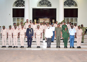 Museveni Attributes Africa’s Stagnation to Divisive Politics in Talk with Burundian Military Officers
