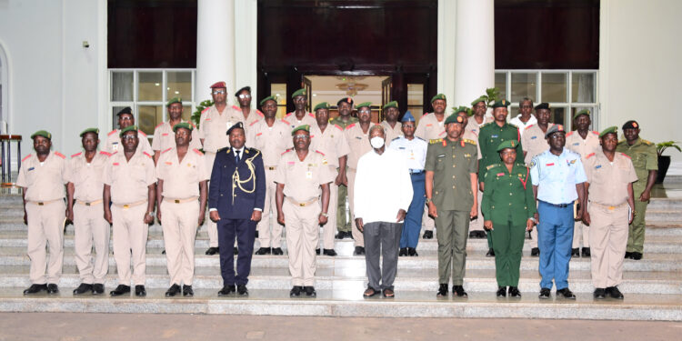 Museveni Attributes Africa’s Stagnation to Divisive Politics in Talk with Burundian Military Officers