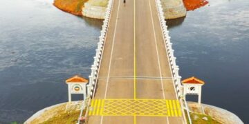 Kadaga Commissions Saaka Bridge, Paliisa & Kumi Town Roads to Boost Trade and Safety