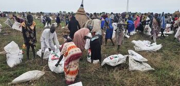 Ugandan Airforce Airdrops Emergency Food Aid in Conflict-Hit South Sudan