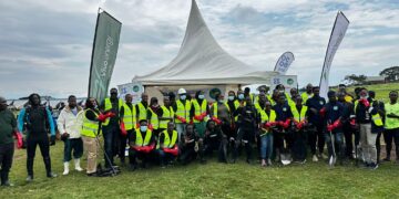 Vivo Energy and Uganda Junior Rangers Clean Kigungu Beach to Commemorate World Environment Day