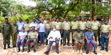 Museveni Calls for African Unity, Industrialisation in Lecture to Zimbabwean Army Officers