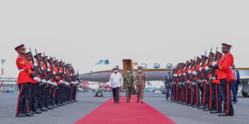 Museveni Arrives in Nairobi for Bilateral Talks with Ruto