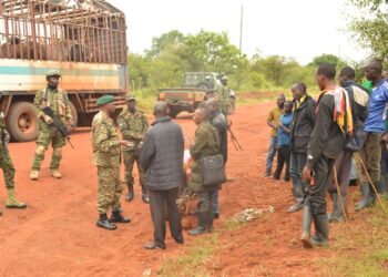 Maj Gen Busizoori Oversees Eviction of Balaalo from Northern Uganda