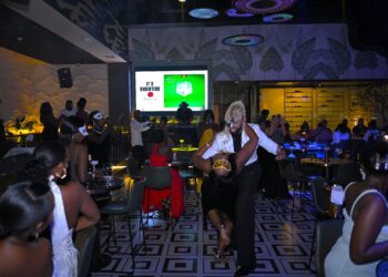 Pomp and Elegance Shine at Juan’s Masquerade Ball