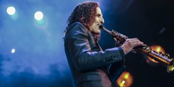Kenny G’s  Masterclass Performance Leaves Jazz Lovers Spellbound
