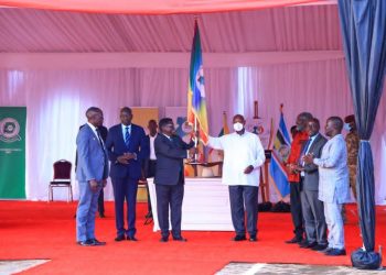 Museveni Hands Over IPOD Chair to Mao, Urges Peaceful Dialogue