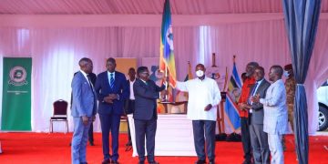 Museveni Hands Over IPOD Chair to Mao, Urges Peaceful Dialogue