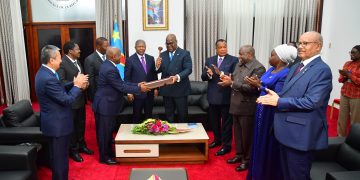 Tshisekedi Assumes ICGLR Chairmanship at 9th Ordinary Summit in Kinshasa