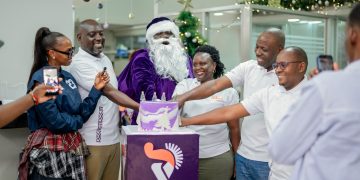 Pearl Bank Unveils “Pearl Santa” to Surprise Customers this Christmas  
