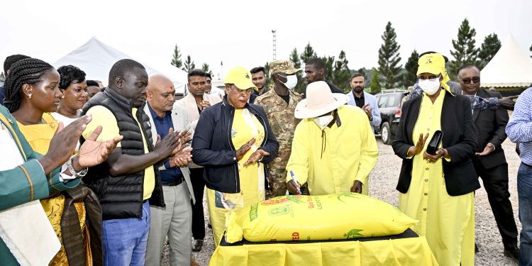 Museveni Commissions Victoria Sugar Limited Factory