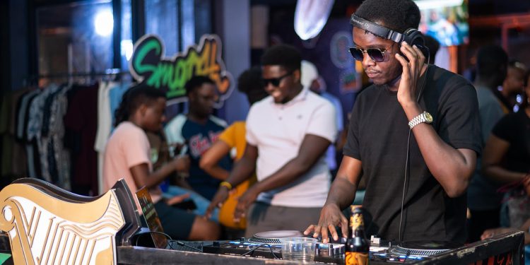 Djs Emthatguy, Ames Light up ‘Pass the Aux’ Party