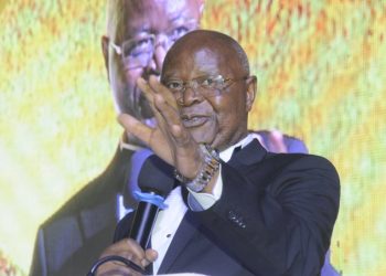 Dr Mukiza Launches New Education Fund, Hails “Economics of Generosity” at Rotary Dinner