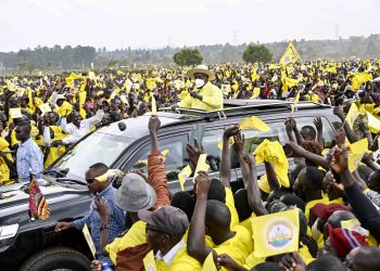 Museveni Condemns Illegal PDM Funds Deductions at Kiryandongo Rally