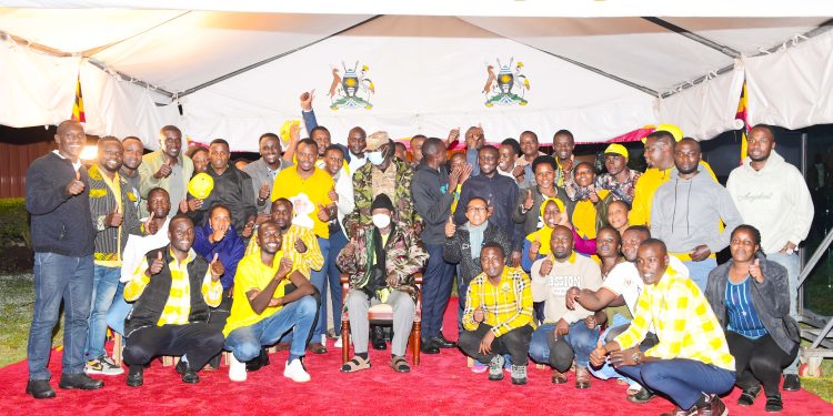 Museveni Urges Youth to Prioritise Wealth Creation Over Government Jobs