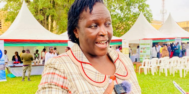 Makerere Showcases Science Innovations, Solar Cooking Technology at CoNAS Exhibition