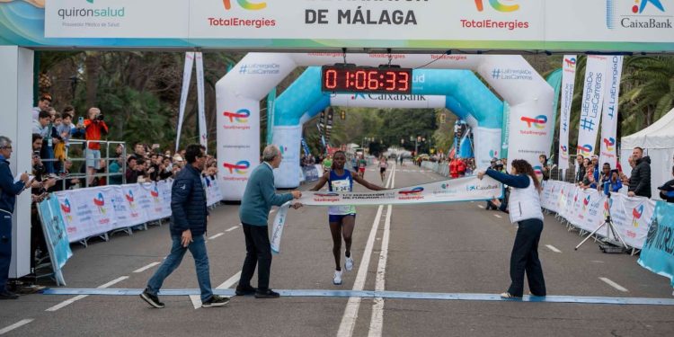 Uganda’s Esther Chebet Wins Gold at Málaga Half Marathon
