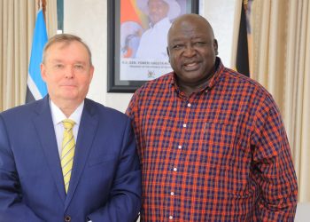 Larry Madowo Wins Human Rights Defender Award