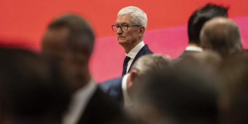 Apple CEO Tim Cook to Step Down, John Ternus Named Successor