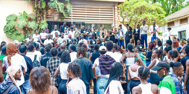Hundreds turn up for Uganda International Fashion Week Casting at Makerere