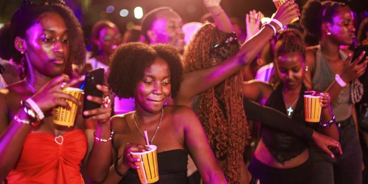 Eyo Mackus, Deejay Jo and DJ Bamos to Headline Strictly Soul June Edition