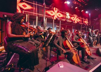 Bar Symphony Proves Orchestra Music Can Thrive Beyond Concert Hall