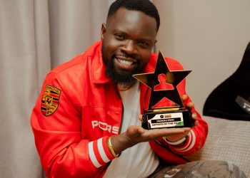 Mungu Feni Named artist of the Year at Prestigious Personlaities Awards 2026