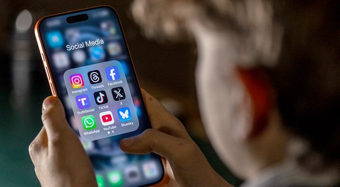 UK Announces Teen Social Media Ban