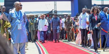 Museveni Backs Dangote Refinery as Ruto Credits Him for Lamu Project
