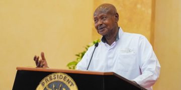 Museveni Rejects Use of Dollar Reserves to Stabilise Shilling, Urges Import Cuts