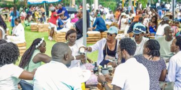 Old School RnB and Friends’ Takes Nostalgia to Buyala